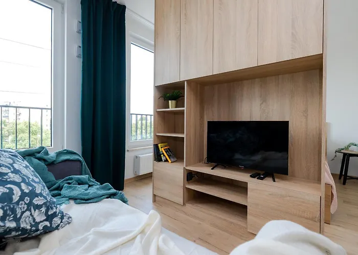 Apartment Shortstaypoland Pileckiego B140 *